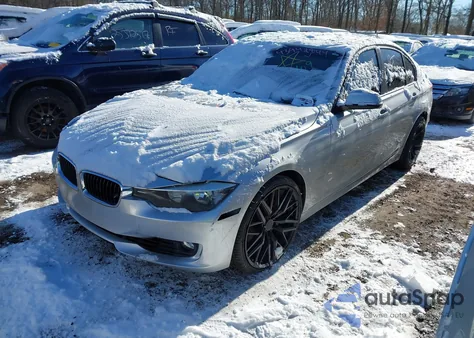 2012 BMW 328I z USA, uszkodzony, nr VIN WBA3A5C54CF350258